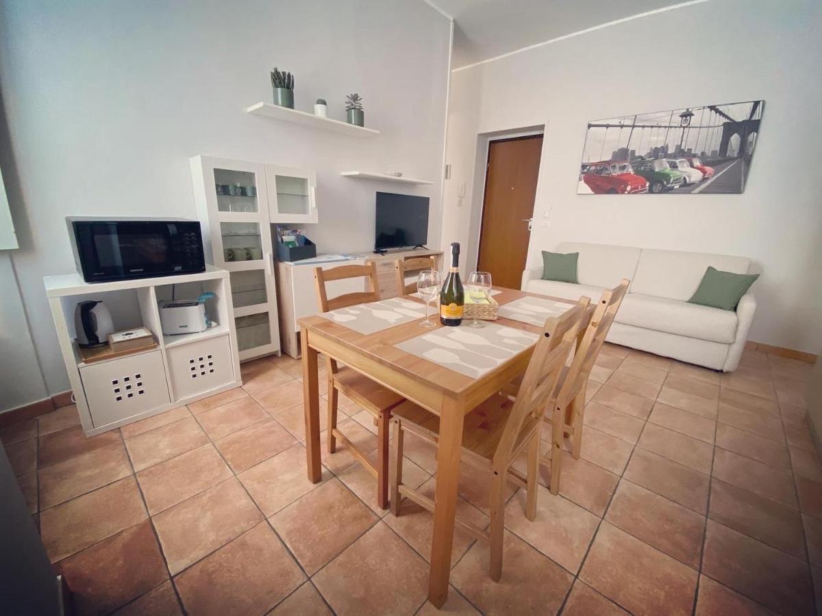דירות אינטרה Casa Via Roma מראה חיצוני תמונה